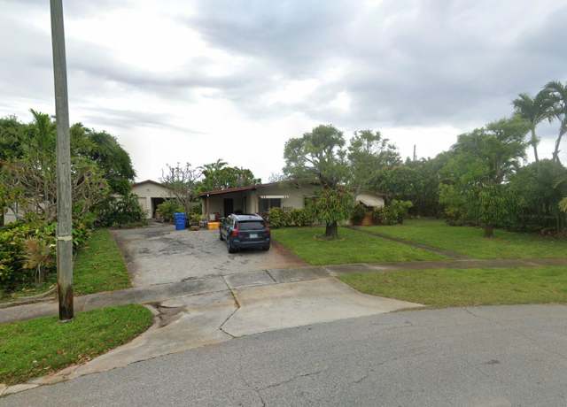 Property at 943 W Duval St, Lantana, FL 33462, 3 beds, 1 bath