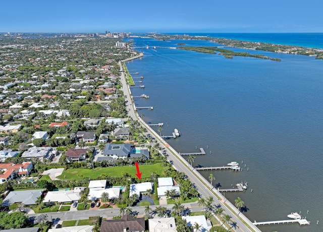 Property at 115 Elwa Pl, West Palm Beach, FL 33405, 3 beds, 2 baths