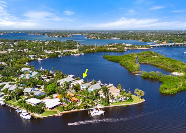 Property at 207 Elsa Rd, Jupiter, FL 33477, 4 beds, 3 baths