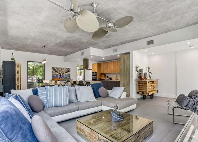 Property at 925 NE 6th St, Fort Lauderdale, FL 33304, 3 beds, 3 baths