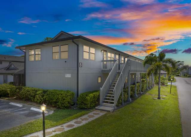 Property at 633 Centre Ct SW #202, Vero Beach, FL 32962, 2 beds, 2 baths