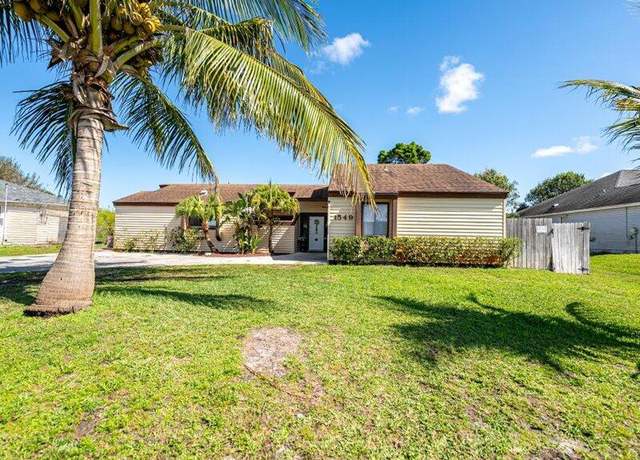 Property at 1549 SE Croquet St, Port Saint Lucie, FL 34983, 3 beds, 2 baths