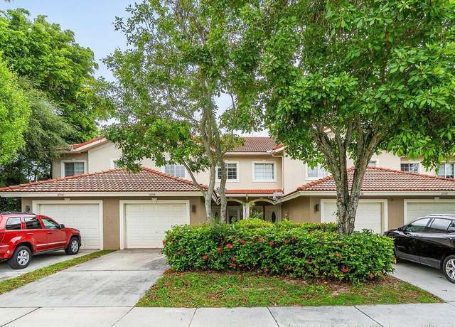 Property at 12744 Westhampton Cir, Wellington, FL 33414, 3 beds, 2.5 baths