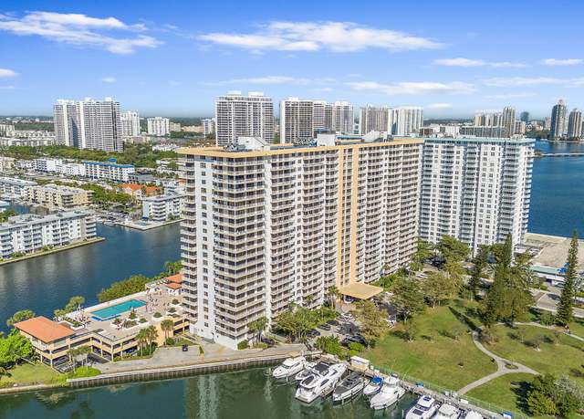 Property at 290 174th St #1111, Sunny Isles Beach, FL 33160, 2 beds, 2.5 baths