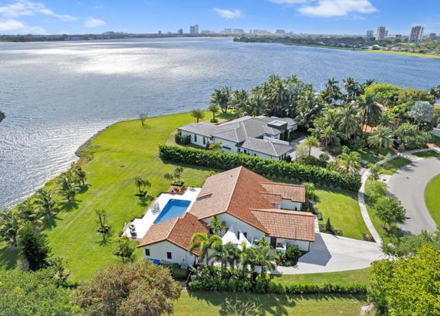 Property at 3510 Embassy Dr, West Palm Beach, FL 33401, 4 beds, 3 baths