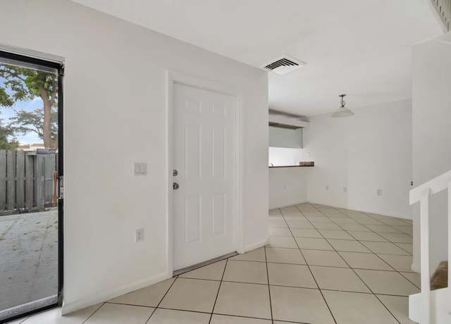 Property at 311 3rd Way, West Palm Beach, FL 33407, 2 beds, 2.5 baths
