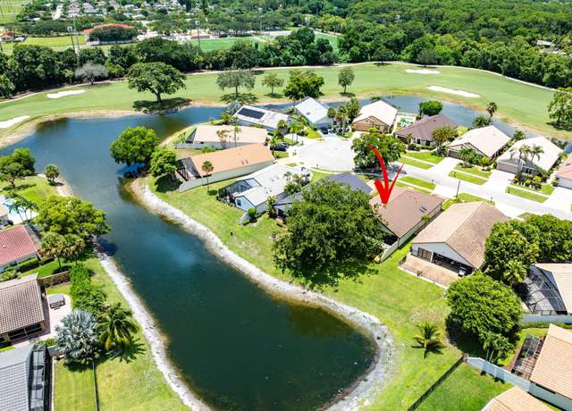 Property at 11146 Highland Cir, Boca Raton, FL 33428, 3 beds, 2 baths