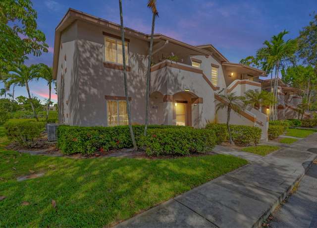 Property at 4511 Oak Terrace Dr, Greenacres, FL 33463, 3 beds, 2 baths