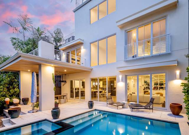 Property at 1020 SE 13th Ter, Fort Lauderdale, FL 33316, 5 beds, 5.5 baths