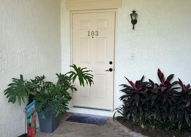 Property at 536 7th Sq #103, Vero Beach, FL 32962, 2 beds, 2 baths