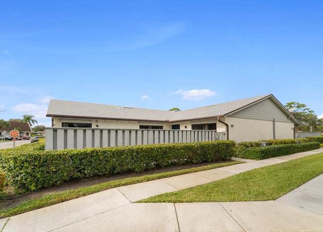 Property at 1303 Peppertree Trl Unit D, Fort Pierce, FL 34950, 2 beds, 2 baths
