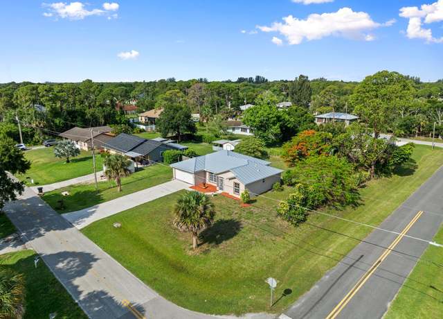 Property at 5609 Sunset Blvd, Fort Pierce, FL 34982, 3 beds, 2 baths