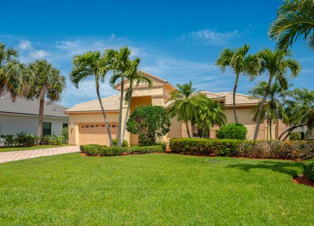 Property at 3203 SE Braemar Way, Port Saint Lucie, FL 34952, 3 beds, 3 baths