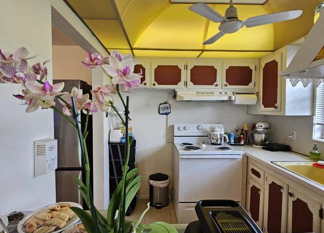 Property at 65 Westbury Unit C, Deerfield Beach, FL 33442, 1 bed, 1.5 baths
