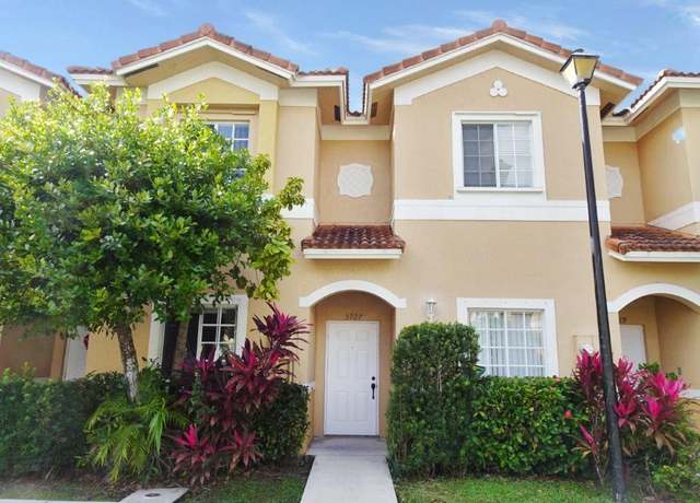 Property at 5927 Riverside Ave, Tamarac, FL 33321, 2 beds, 2.5 baths