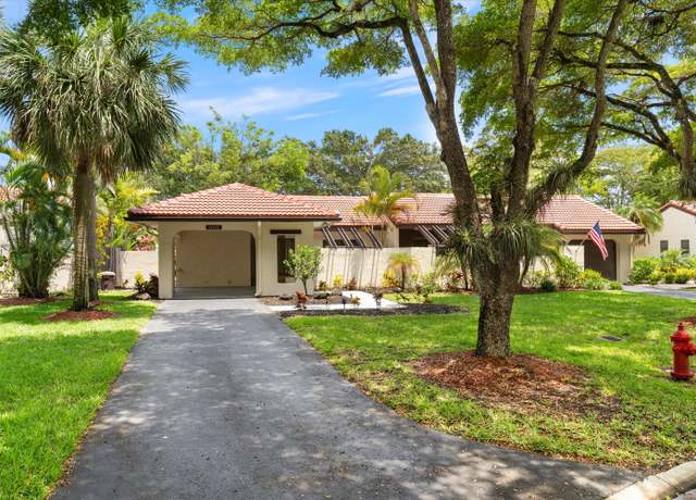 Property at 21690 Tall Palm Cir Unit 10a, Boca Raton, FL 33433, 2 beds, 2 baths