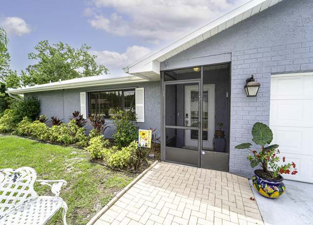 Property at 392 SW Molloy St, Port Saint Lucie, FL 34984, 3 beds, 2 baths