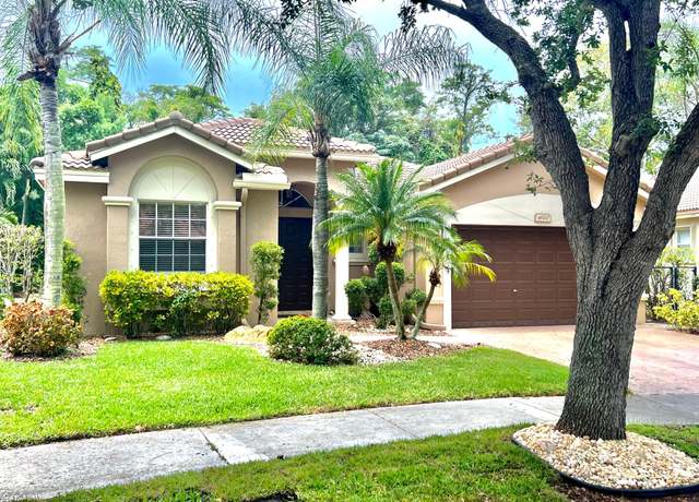 Property at 4920 Swans Ln, Coconut Creek, FL 33073, 3 beds, 2 baths