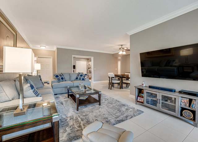 Property at 17061 Emile St #3, Boca Raton, FL 33487, 3 beds, 2 baths