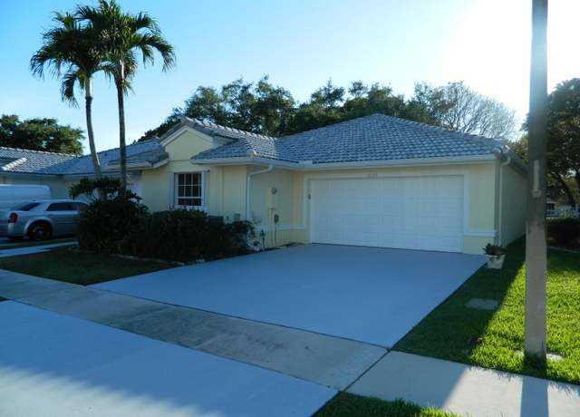 Property at 10285 Boca Springs Dr, Boca Raton, FL 33428, 3 beds, 2 baths