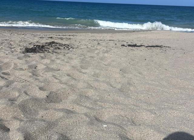Property at 3975 47th St, Vero Beach, FL 32967, 3 beds, 1.5 baths
