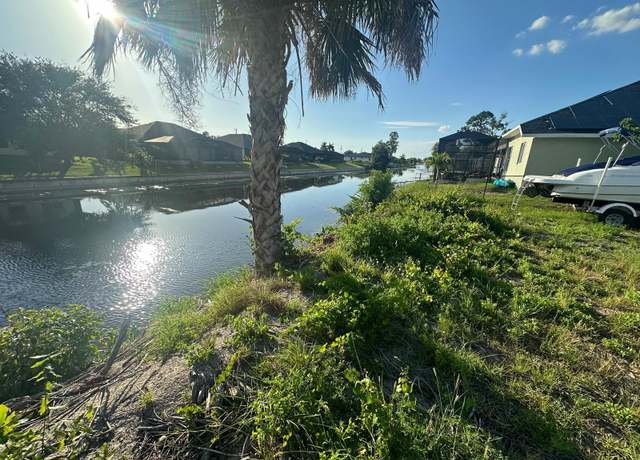 Property at 930 SW 8th Pl, Cape Coral, FL 33991