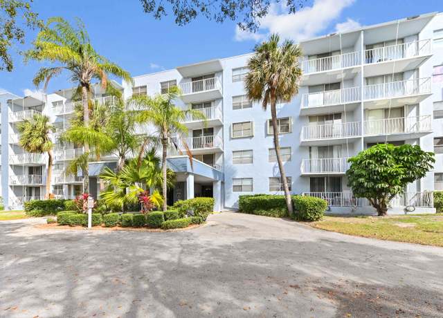 Property at 470 Executive Center Dr Unit 5n, West Palm Beach, FL 33401, 2 beds, 2 baths