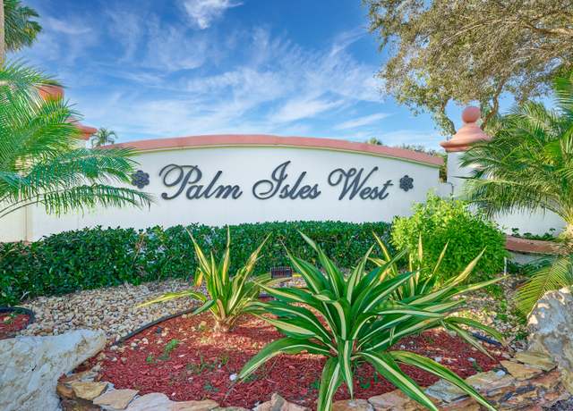 Property at 9507 Crescent View Dr N, Boynton Beach, FL 33437, 3 beds, 2 baths