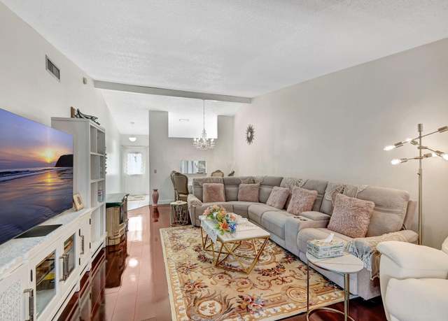 Property at 4863 Sable Pine Cir Unit D, West Palm Beach, FL 33417, 2 beds, 2 baths