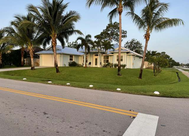 Property at 3402 SW San Benito St, Port Saint Lucie, FL 34953, 3 beds, 2 baths