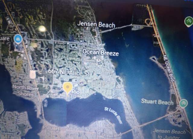 Property at 667 NE Alice St, Jensen Beach, FL 34957