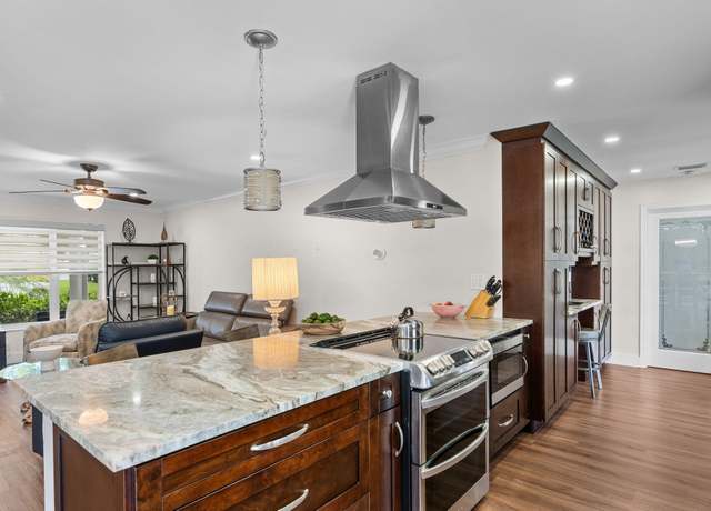 Property at 2529 NW 32nd St, Boca Raton, FL 33434, 3 beds, 2 baths