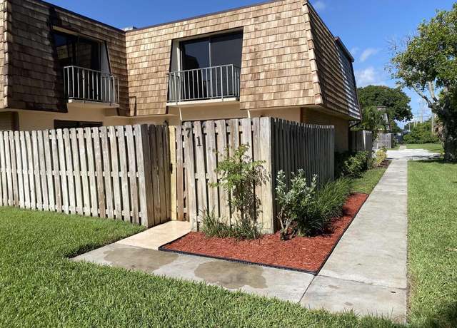 Property at 71 Lake Arbor Dr, Palm Springs, FL 33461, 2 beds, 2 baths