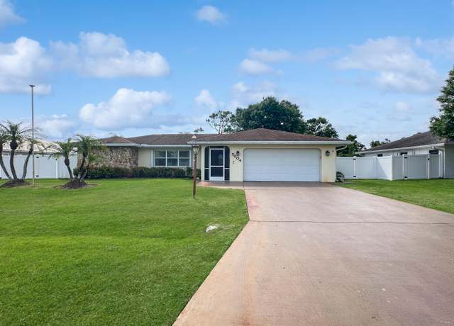 Property at 5604 Paleo Pines Cir, Fort Pierce, FL 34951, 2 beds, 2 baths
