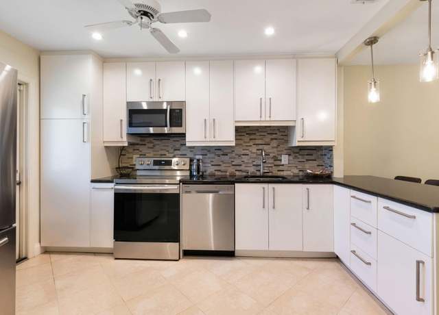 Property at 1700 Dover Rd Unit 204-A, Delray Beach, FL 33445, 2 beds, 2 baths