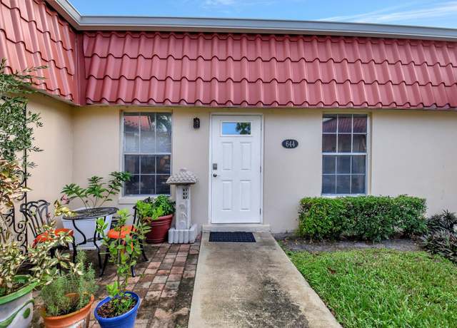 Property at 644 Marlboro Oval #644, Lake Worth, FL 33467, 1 bed, 1 bath