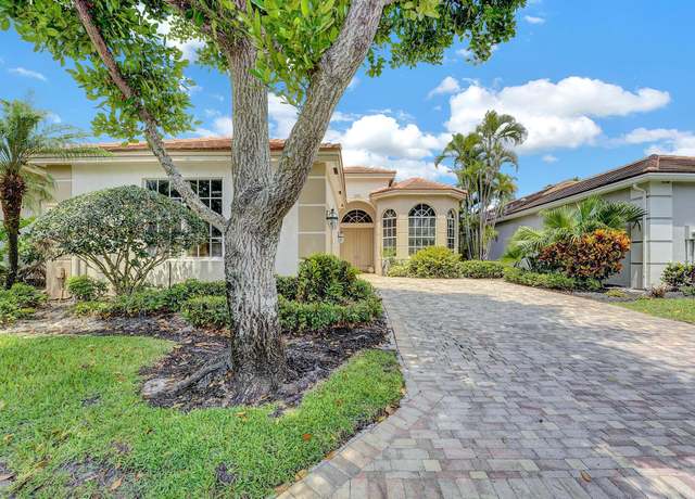 Property at 10839 Royal Devon Way, Lake Worth, FL 33449, 3 beds, 2.5 baths