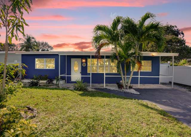 Property at 706 W Bloxham St, Lantana, FL 33462, 3 beds, 2 baths