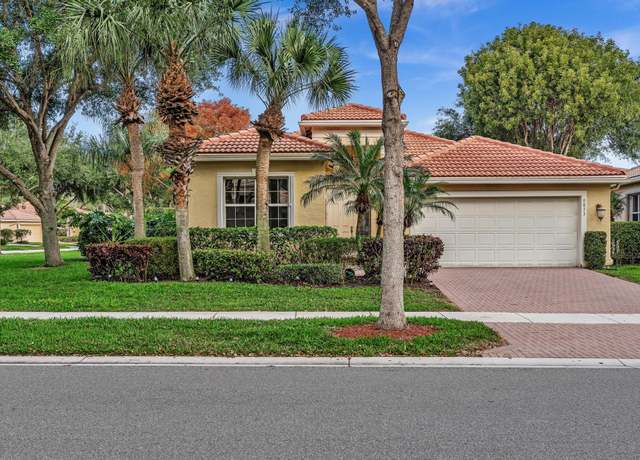 Property at 6833 Watertown Dr, Boynton Beach, FL 33437, 3 beds, 2 baths