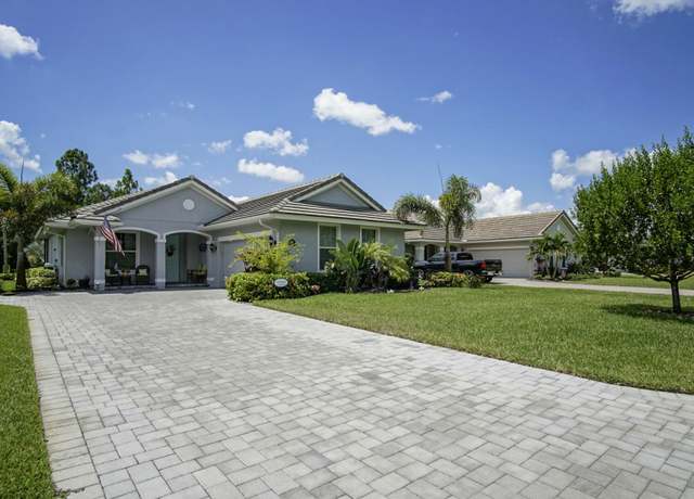 Property at 2652 Conifer Dr, Fort Pierce, FL 34951, 2 beds, 2 baths