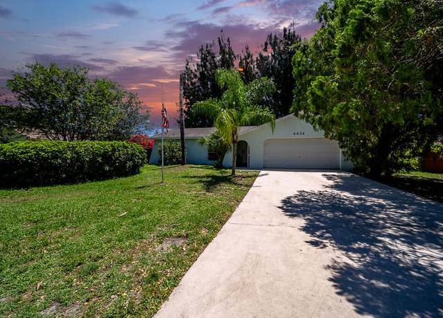 Property at 4424 Regency Dr, Lake Worth, FL 33461, 3 beds, 2 baths