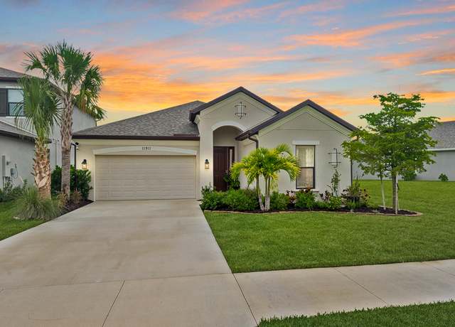 Property at 11911 SW Macelli Way, Port Saint Lucie, FL 34987, 4 beds, 3 baths