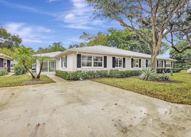 Property at 10164 45th Way S, Boynton Beach, FL 33436, 2 beds, 2 baths