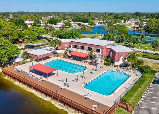 Property at 882 Worcester Ln Unit B, Lake Worth, FL 33467, 2 beds, 2 baths