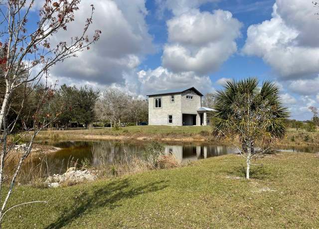 Property at 16738 NW 262nd St, Okeechobee, FL 34972, 3 beds, 2.5 baths