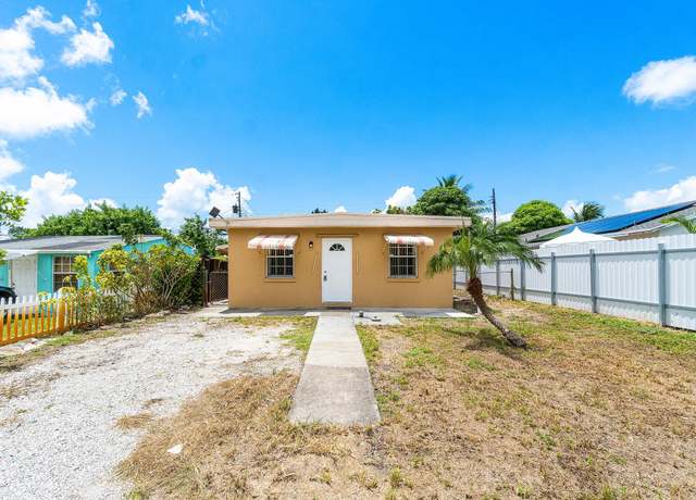 Property at 1228 Highview Rd, Lake Worth, FL 33462, 3 beds, 2 baths