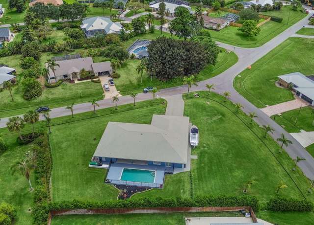 Property at 1792 SE Canora Rd, Port Saint Lucie, FL 34952, 3 beds, 2.5 baths