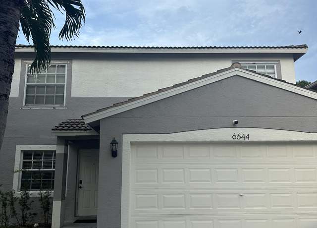 Property at 6644 Country Winds Cv Cv, Lake Worth, FL 33463, 3 beds, 2.5 baths