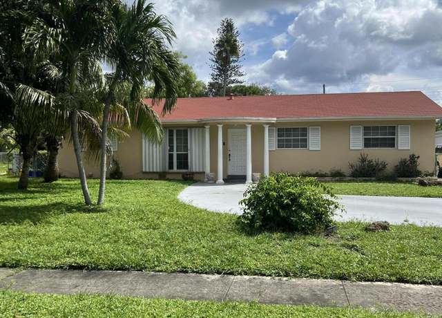 Property at 436 Baker Dr, West Palm Beach, FL 33409, 5 beds, 3 baths