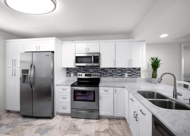 Property at 2621 Village Blvd #404, West Palm Beach, FL 33409, 2 beds, 2 baths
